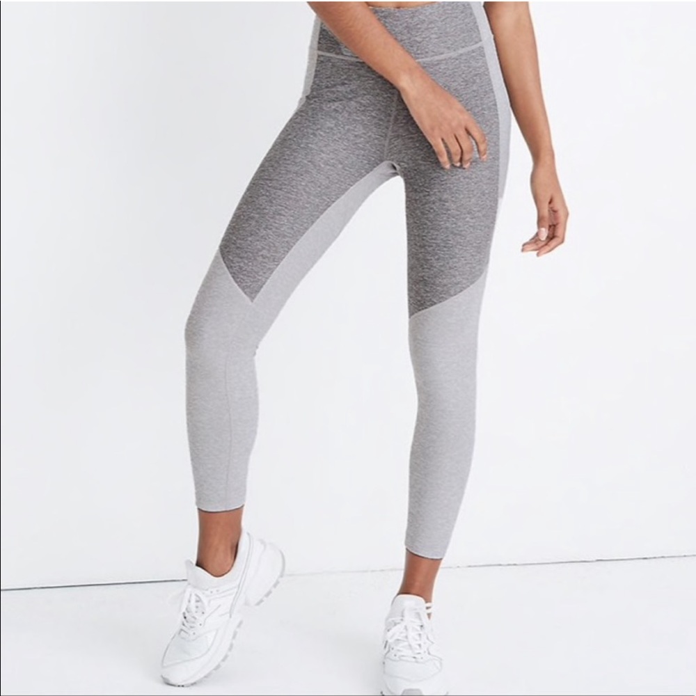 Outdoor Voices Warmup grey color block legging XL - Picture 2 of 8